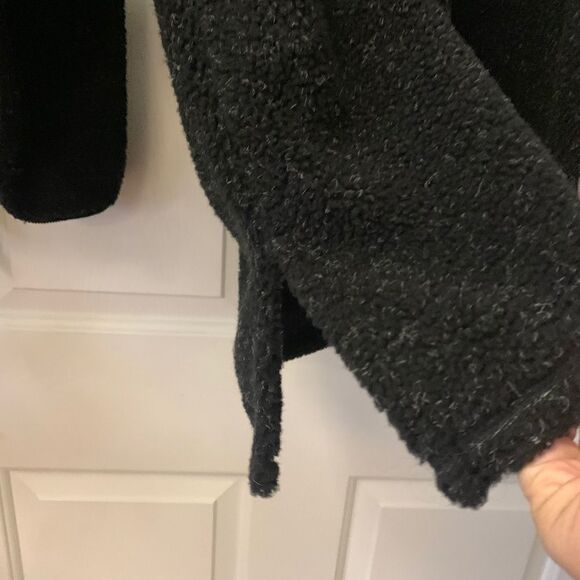 Frazier Lawrence Sweater - Picture 5 of 7